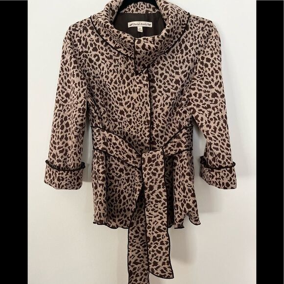 David Brooks leopard print long sleeved cardigan/blouse, wide ties, snaps, Med - Picture 5 of 11